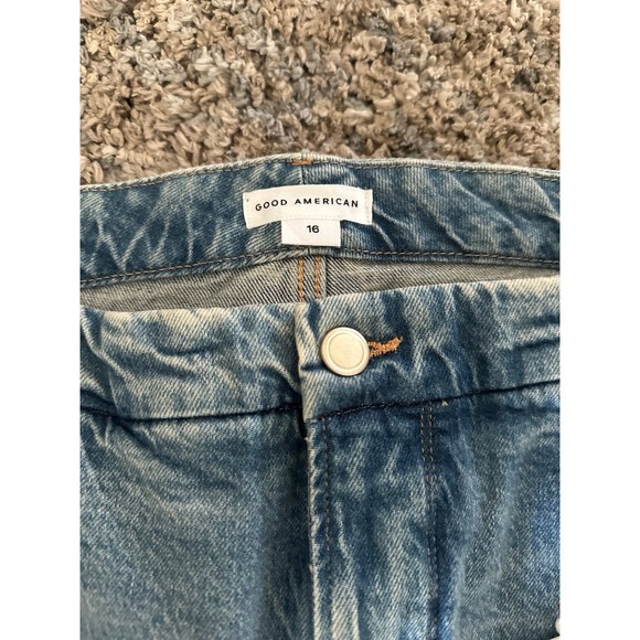 Good American Jeans - Picture 3 of 4